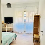 At 61 Charm Center Apartamento *
