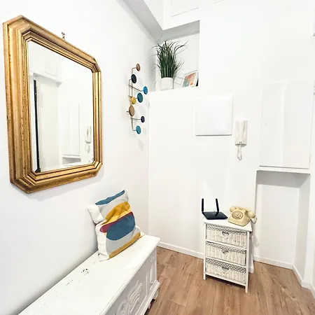 At 61 Charm Center Apartamento