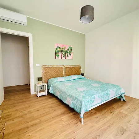 At 61 Charm Center Apartamento *